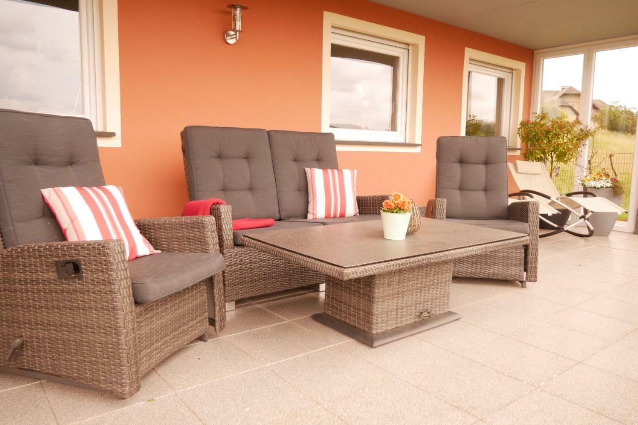 Eifelglueck Appartement Schalkenmehren Buitenkant foto